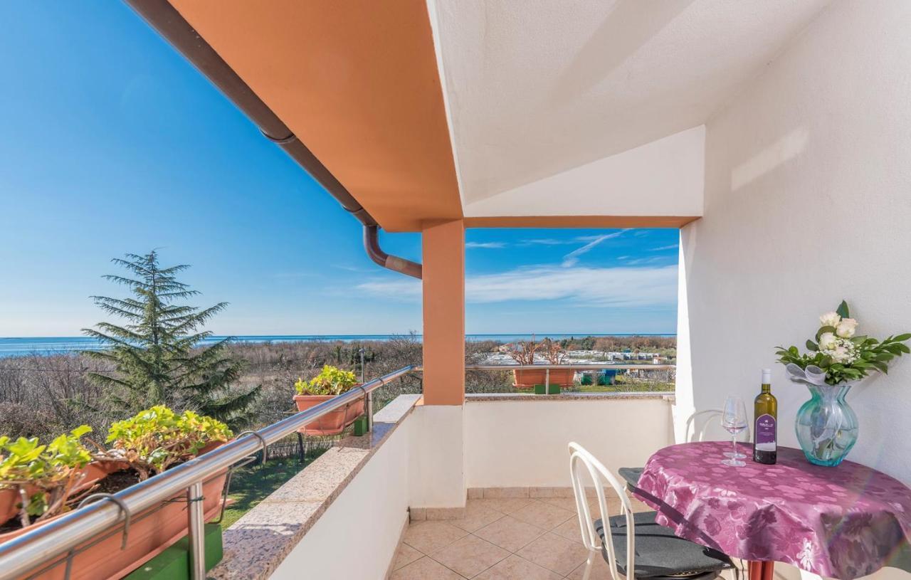 Apartments Ulika Cervar-Porat Luaran gambar