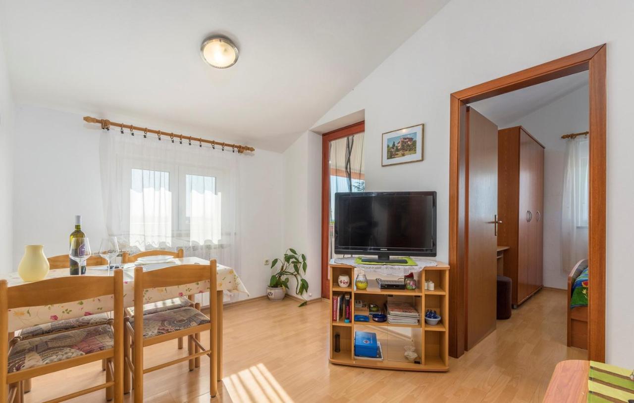 Apartments Ulika Cervar-Porat Luaran gambar