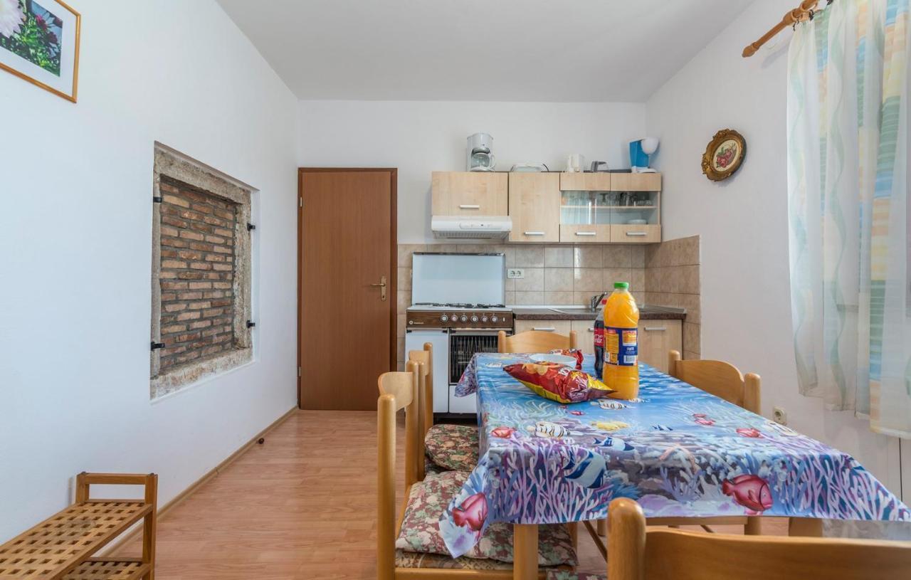 Apartments Ulika Cervar-Porat Luaran gambar
