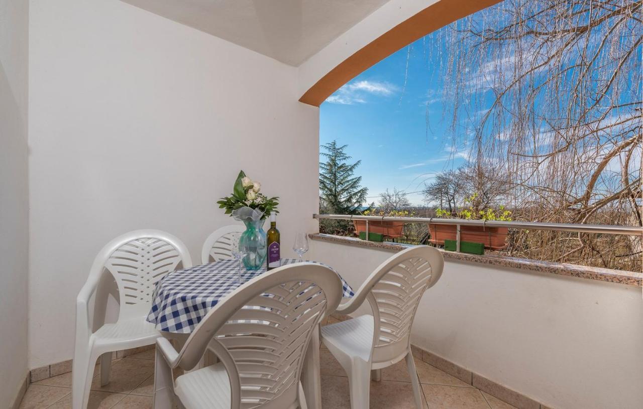 Apartments Ulika Cervar-Porat Luaran gambar